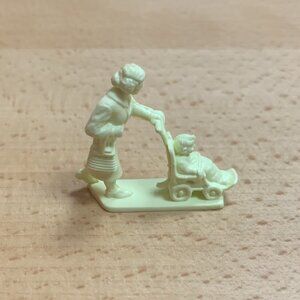 Marx Shopping Center Marxville Airport Mom Woman & Stroller Figure Vintage 1960s
